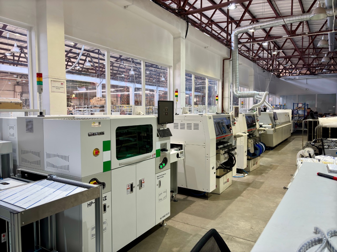 Наша линия монтажа SMD-компонентов с участком оптической инспекции