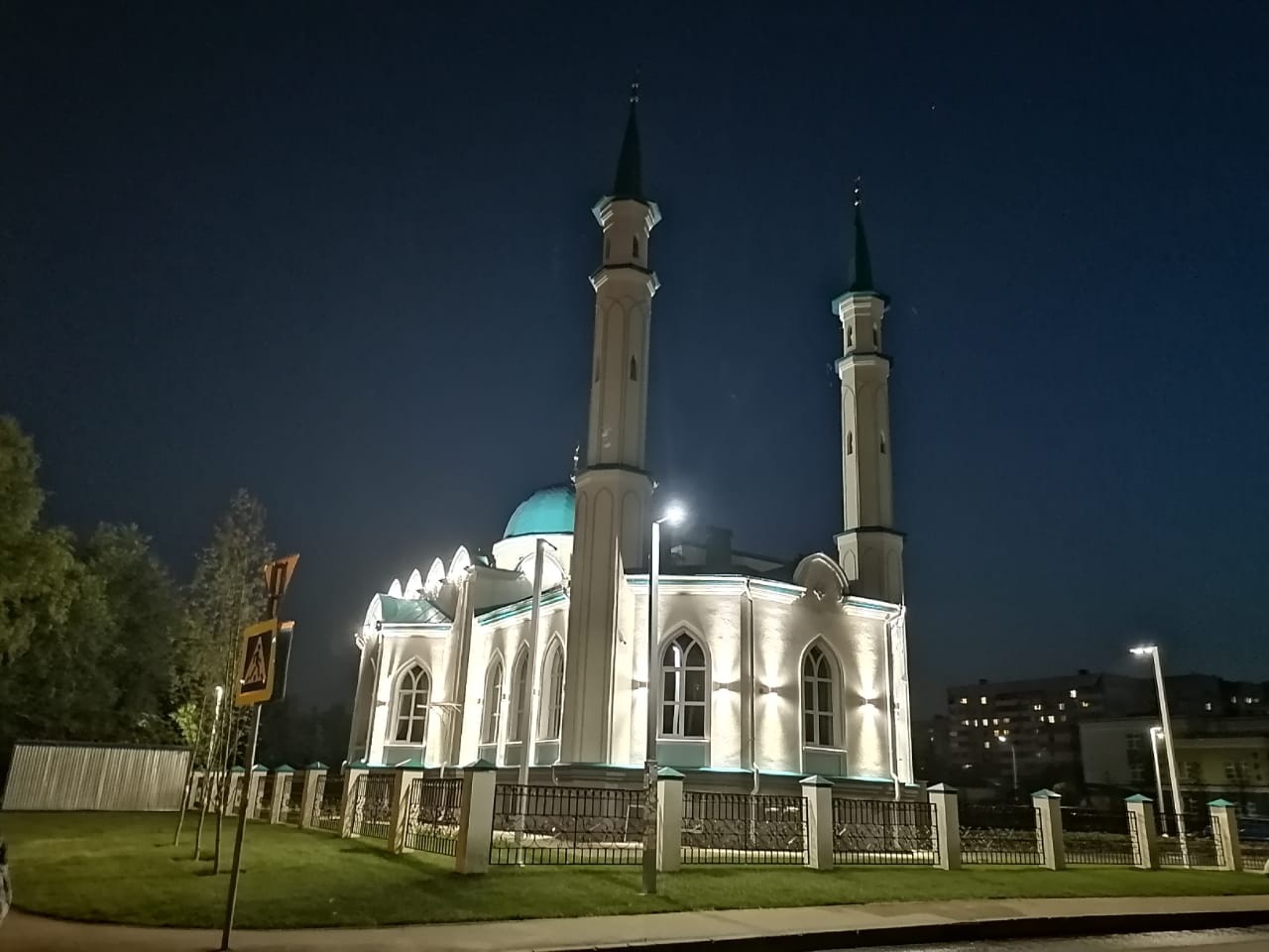 Светодиодная подсветка мечети "Рахматулла"